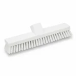 Aplicación del cepillo de piso Italimpia en limpieza profunda de suelos industriales bajo normativa sanitaria.