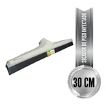 Zoom circular dentro de los márgenes mostrando la flexibilidad y el espesor de la goma del secador Samantha de 30cm.