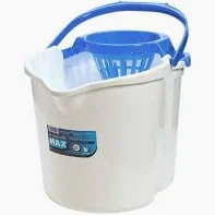 La Gauchita Max Balde Premium con Escurridor 12.5lt (12)